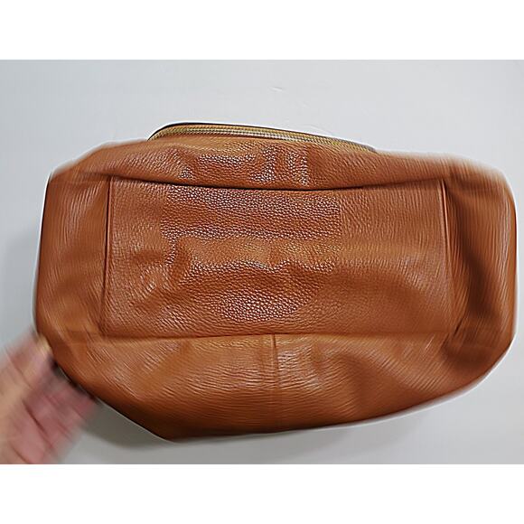 Steve Madden Large Camel Cognac Tote Outside Zip Pocket Gold Hardware - Picture 13 of 13